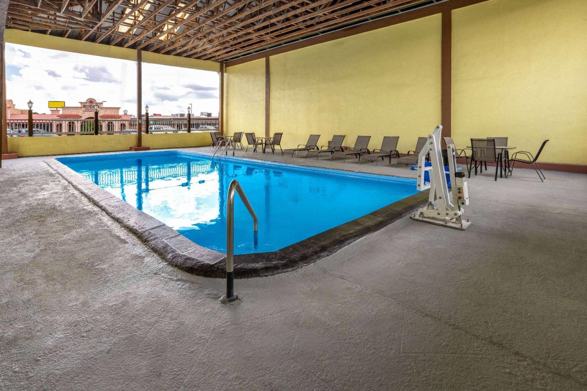 Days Inn By Wyndham Waycross Ngoại thất bức ảnh