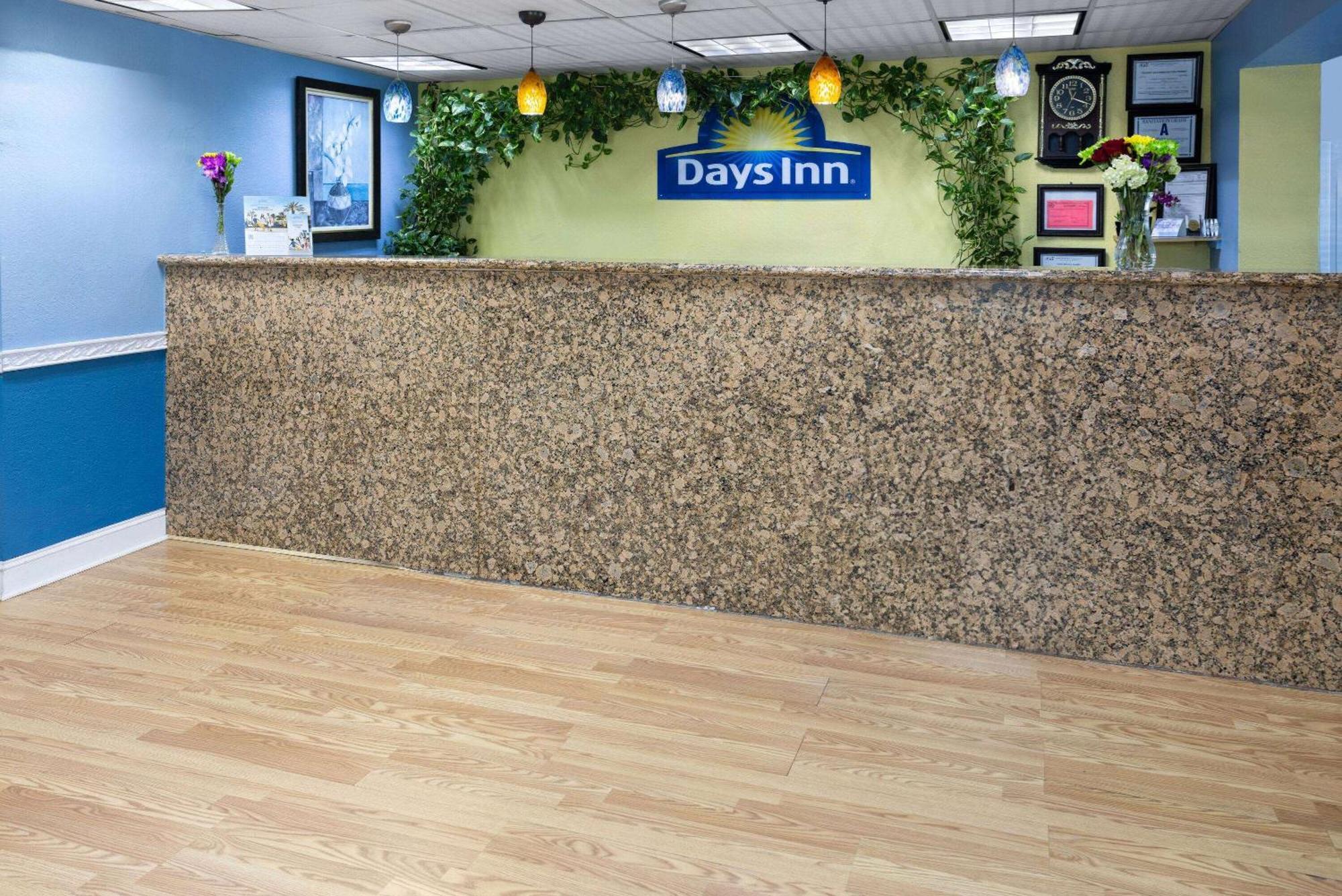 Days Inn By Wyndham Waycross Ngoại thất bức ảnh