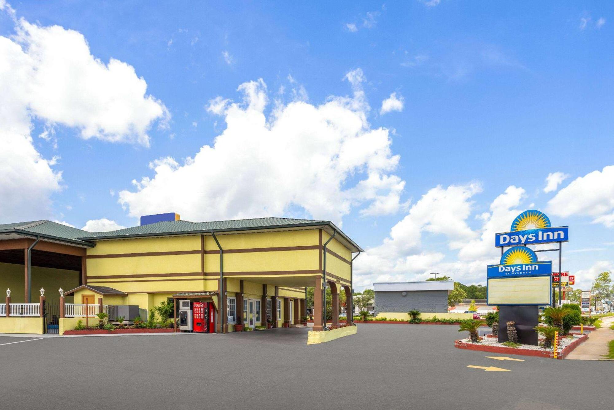 Days Inn By Wyndham Waycross Ngoại thất bức ảnh
